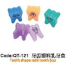 QT-121 Коробка для молочных зубов в форме зуба Tooth shape milk tooth box CHN