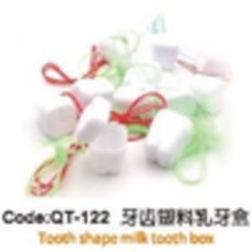 QT-122 Коробка для молочных зубов в форме зуба Tooth shape milk tooth box CHN